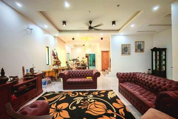 Fully Extended Double Storey Semi D Taman Lestari Perdana Seri Kembangan 