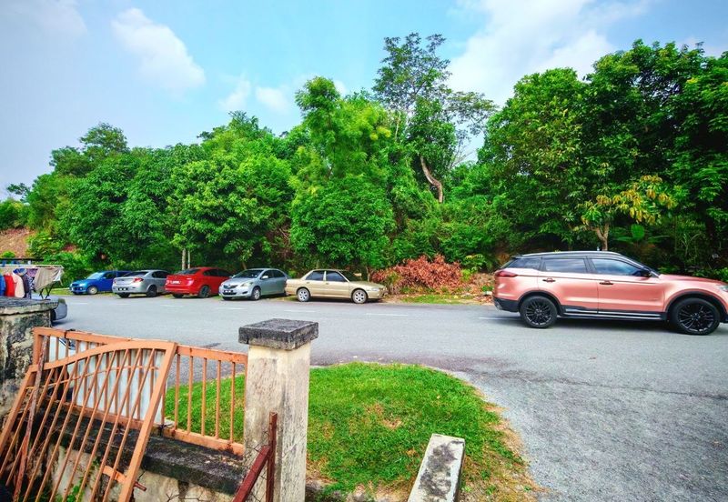 Taman Mawar, Bandar Baru Salak Tinggi