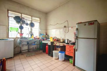 Taman Mawar, Bandar Baru Salak Tinggi