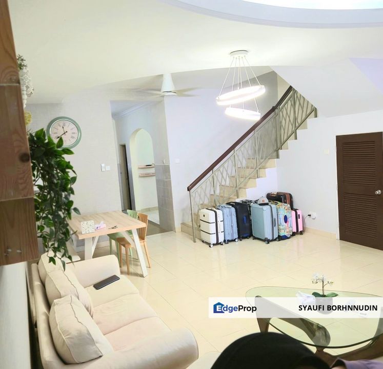 FACING OPEN Double Storey Puncak Saujana, Selangor, Kajang