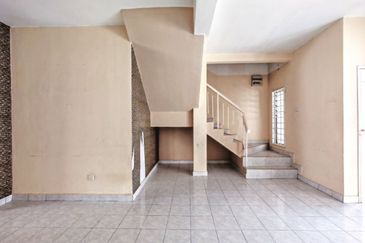 GOOD LOCATION Double Storey Terrace Taman Peak 208 Kajang Utama