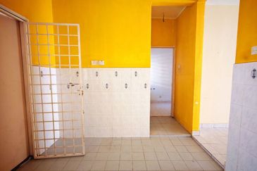 GOOD LOCATION Double Storey Terrace Taman Peak 208 Kajang Utama