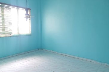 Taman Sri Tanjung (Semenyih) Flat