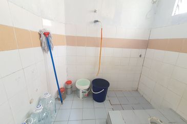 Taman Sri Tanjung (Semenyih) Flat