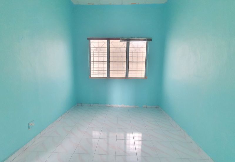 Taman Sri Tanjung (Semenyih) Flat