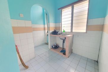 Taman Sri Tanjung (Semenyih) Flat