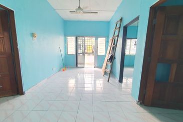 Taman Sri Tanjung (Semenyih) Flat