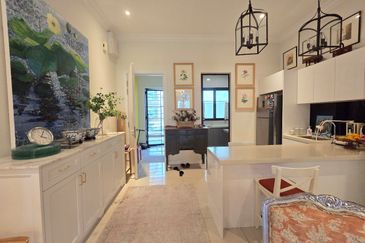 Isle of Kamares, Setia Eco Glades