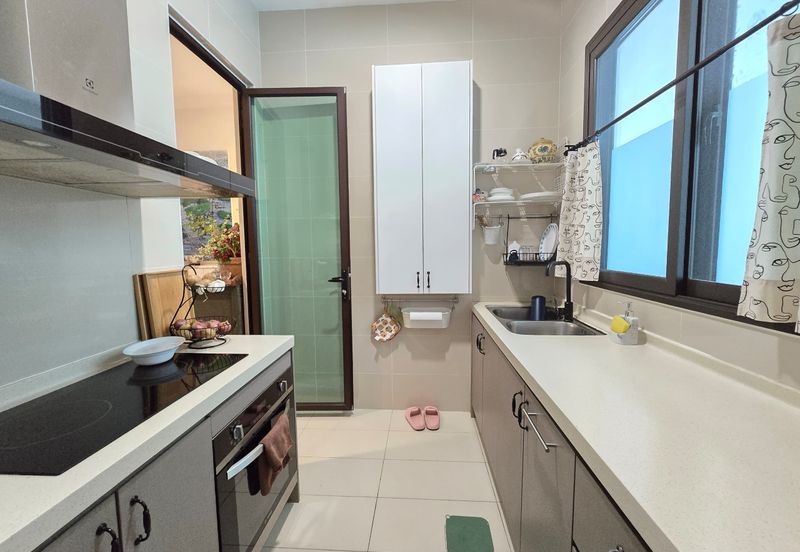 Isle of Kamares, Setia Eco Glades