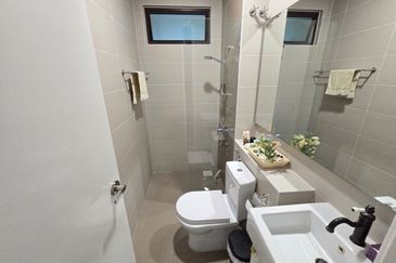 Isle of Kamares, Setia Eco Glades