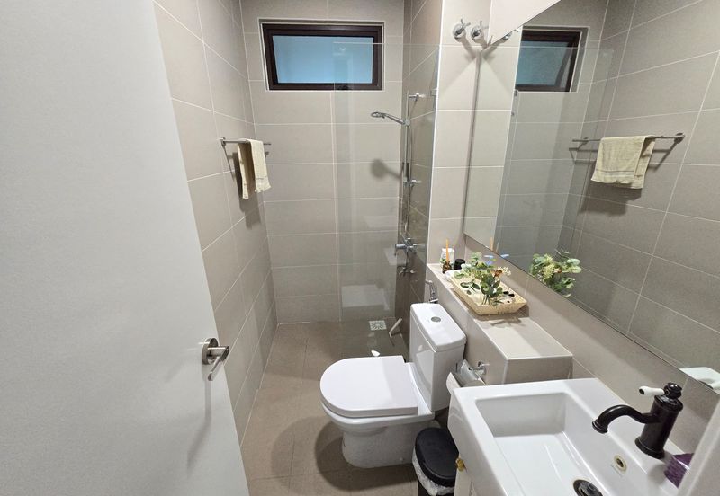 Isle of Kamares, Setia Eco Glades