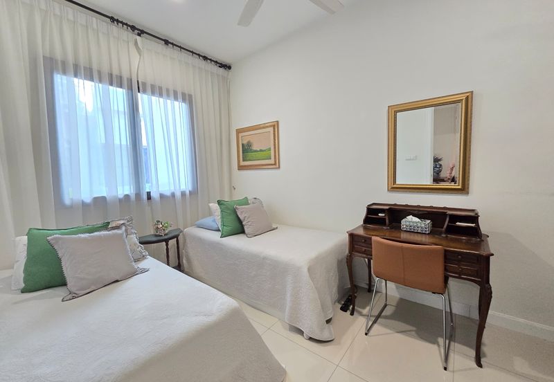 Isle of Kamares, Setia Eco Glades