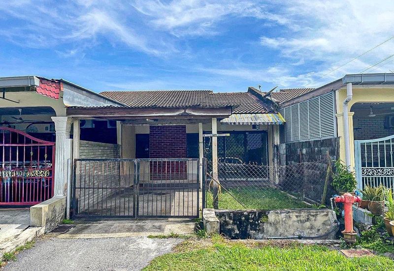 FACING OPEN Single Storey Terrace Taman Teratai 