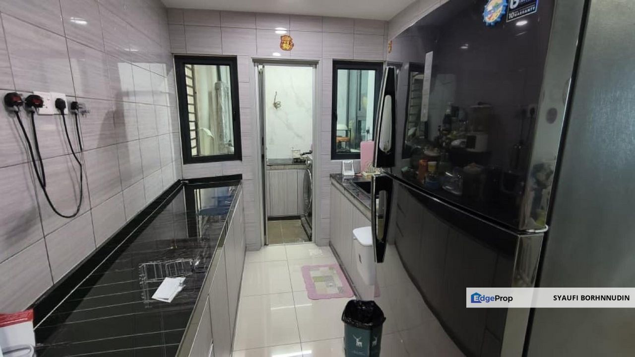 BELOW MARKET RENOVATED Simfoni Tower Balakong , Selangor, Seri Kembangan