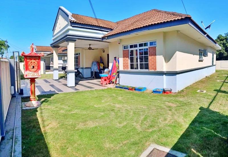 RUMAH CANTIK Banglo Setingkat Taman Pantai Sepang Putra Sg Pelek 