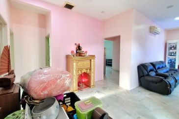 RUMAH CANTIK Banglo Setingkat Taman Pantai Sepang Putra Sg Pelek 