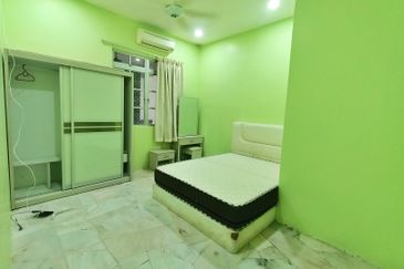 RUMAH CANTIK Banglo Setingkat Taman Pantai Sepang Putra Sg Pelek 