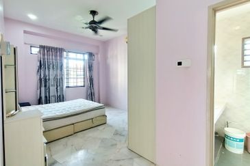 RUMAH CANTIK Banglo Setingkat Taman Pantai Sepang Putra Sg Pelek 