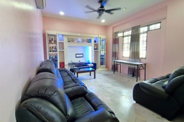 RUMAH CANTIK Banglo Setingkat Taman Pantai Sepang Putra Sg Pelek 
