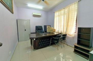 RUMAH CANTIK Banglo Setingkat Taman Pantai Sepang Putra Sg Pelek 