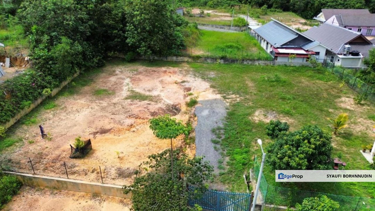 Tanah Status Bangunan ada Rumah Kecil Jenderam, Selangor, Sepang