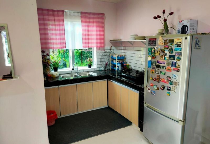 Tanah Status Bangunan ada Rumah Kecil Jenderam