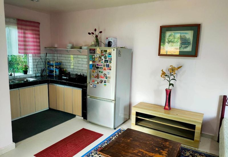 Tanah Status Bangunan ada Rumah Kecil Jenderam