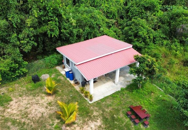 Tanah Status Bangunan ada Rumah Kecil Jenderam