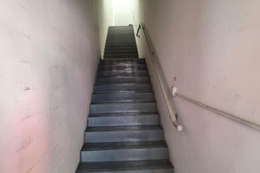 PRIME LOCATION Double Storey Shoplot Babdar Saujana Putra Village 