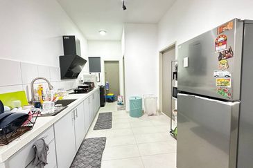 Setia Warisan Tropika (Belladonna)