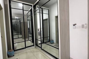 Setia Warisan Tropika (Belladonna)