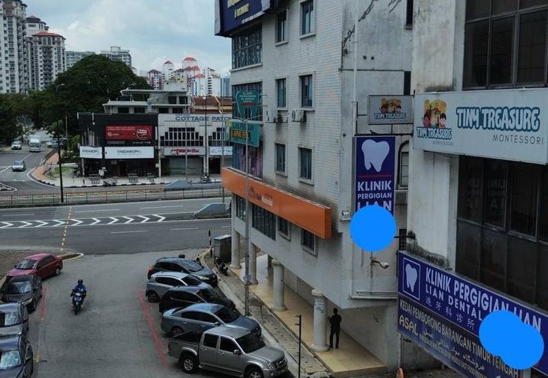 PRIME LOCATION 4.5 Storey Shoplot Opposite Ampang Point 
