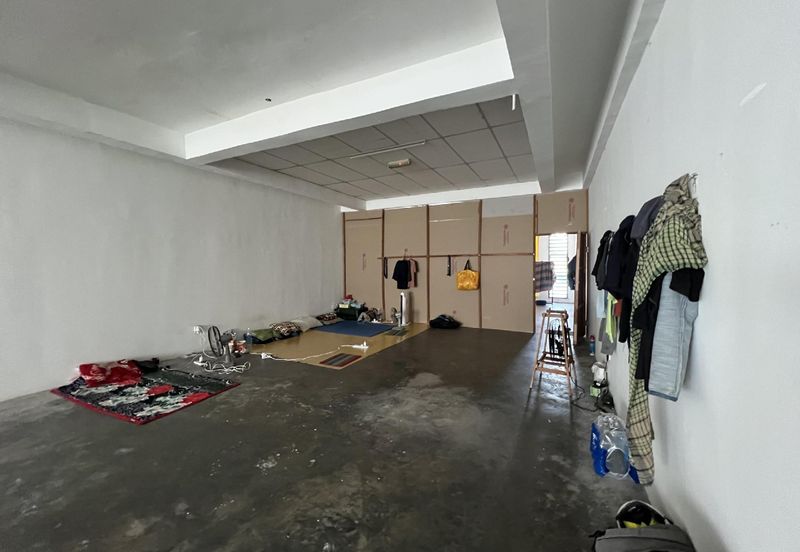 Strategic Location Double Storey Shoplot Pusat Perniagaan Gemilang Kota Warisan 
