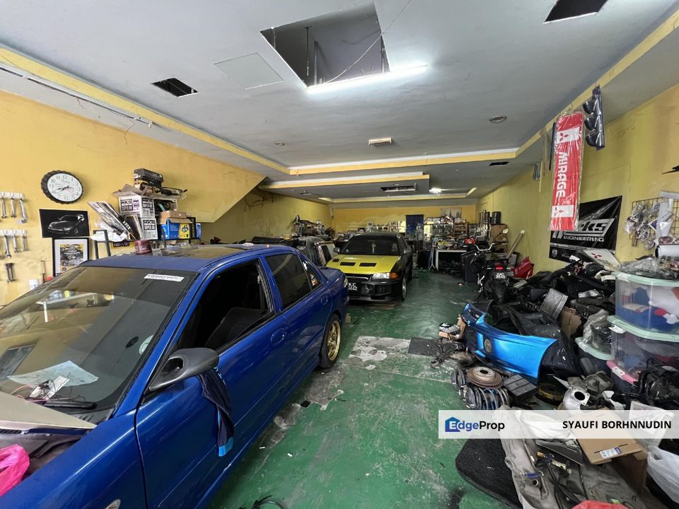 Strategic Location Double Storey Shoplot Pusat Perniagaan Gemilang Kota Warisan , Selangor, Sepang