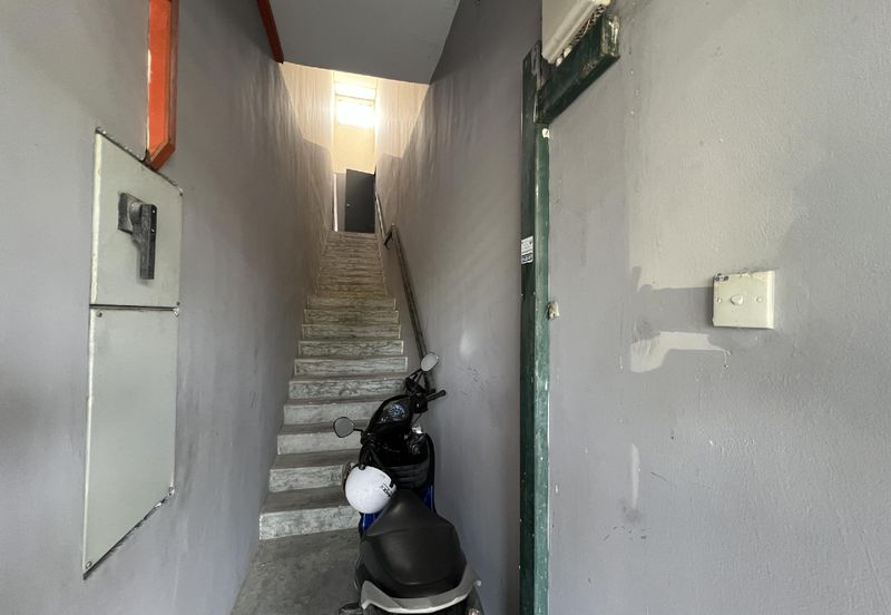 Strategic Location Double Storey Shoplot Pusat Perniagaan Gemilang Kota Warisan 