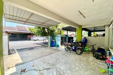 CORNER LOT Single Storey Terrace Taman Amanah Jenjarom 