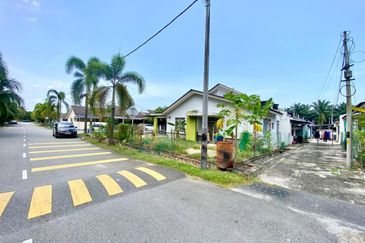 CORNER LOT Single Storey Terrace Taman Amanah Jenjarom 