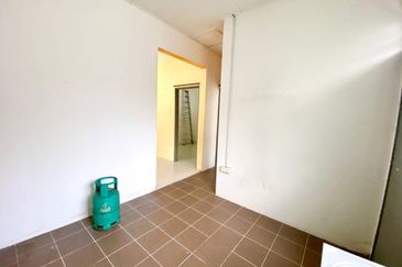 CORNER LOT Single Storey Terrace Taman Amanah Jenjarom 