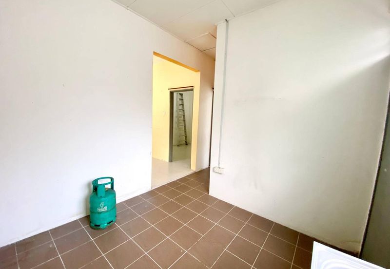 CORNER LOT Single Storey Terrace Taman Amanah Jenjarom 