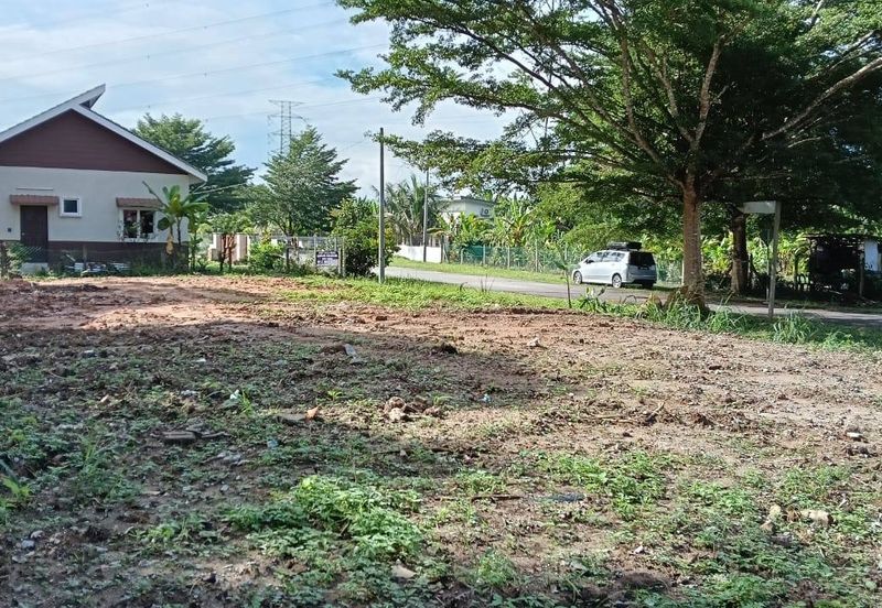 Below Market Lot Banglo Kg Sesapan Batu Mianangkabau Beranang 