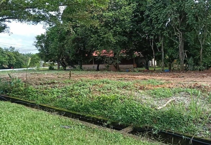 Below Market Lot Banglo Kg Sesapan Batu Mianangkabau Beranang 
