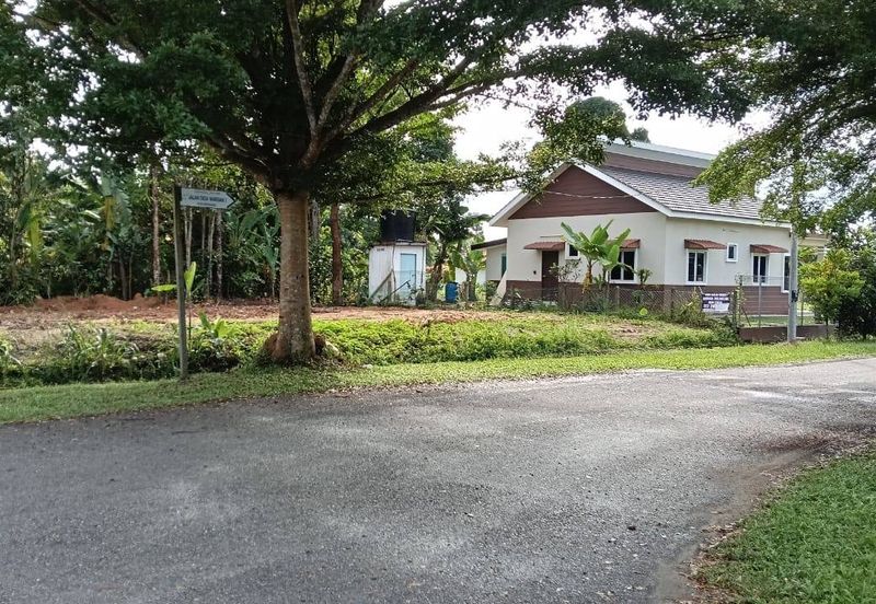 Below Market Lot Banglo Kg Sesapan Batu Mianangkabau Beranang 