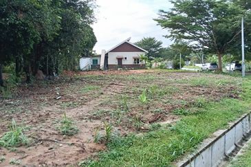 Below Market Lot Banglo Kg Sesapan Batu Mianangkabau Beranang 