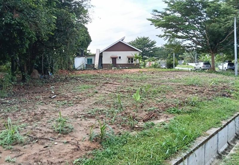 Below Market Lot Banglo Kg Sesapan Batu Mianangkabau Beranang 