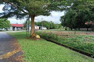 Below Market Lot Banglo Kg Sesapan Batu Mianangkabau Beranang 