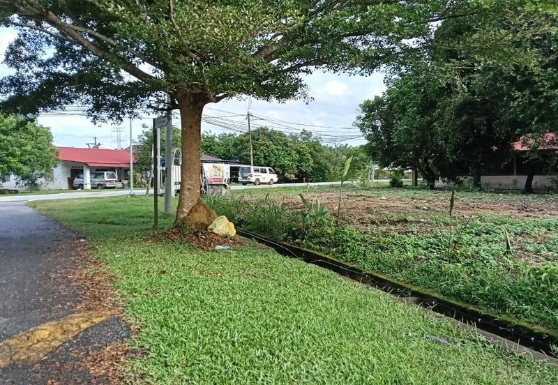 Below Market Lot Banglo Kg Sesapan Batu Mianangkabau Beranang 