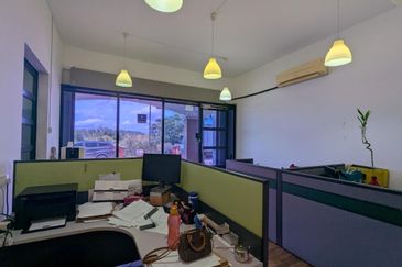 Below Mv Fully Tenanted Double Storey Shoplot Plaza Jelutong 