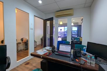 Below Mv Fully Tenanted Double Storey Shoplot Plaza Jelutong 