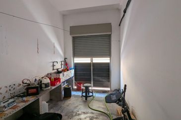 Below Mv Fully Tenanted Double Storey Shoplot Plaza Jelutong 