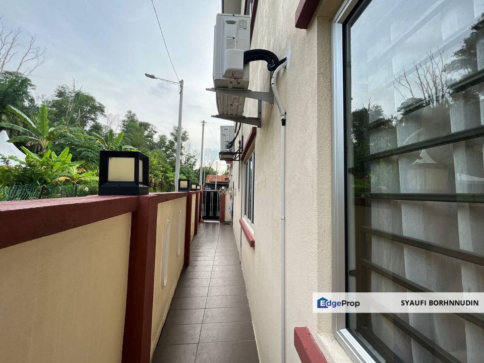 Fully Furnished End Lot Double Storey Terrace Taman Teratai Nilai , Negeri Sembilan, Seremban